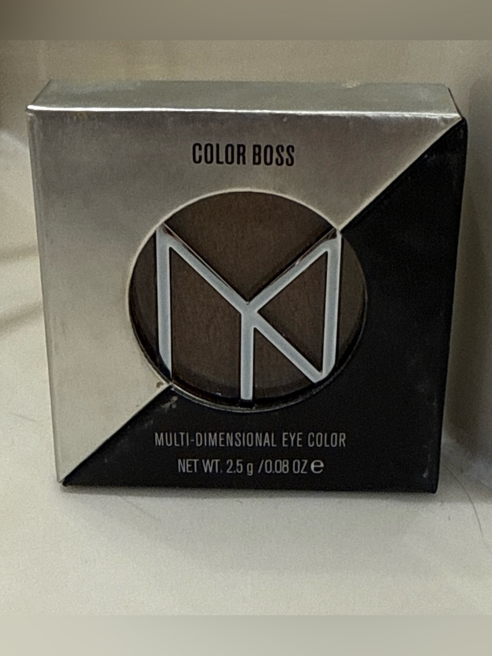 IL Makiage Multi-Dimensional Eye Color Boss Eyeshadow #959 NEWS FLASH 0.08oz NIB